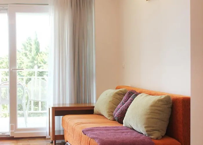 Veronika Apartman *