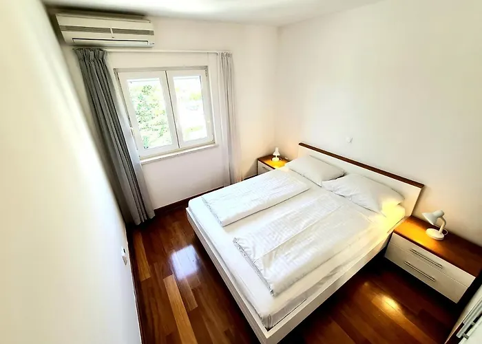 Veronika Apartamento *